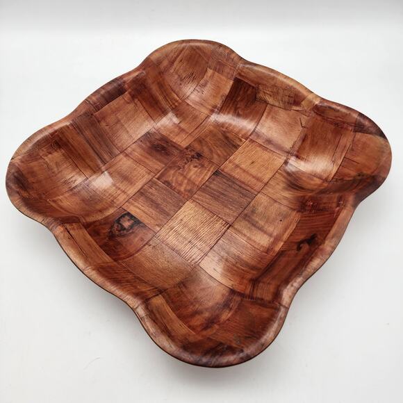 Vintage Woven Wooden Bowl Parquet Patchwork Checkerboard Pattern Scalloped 11" - Picture 2 of 8